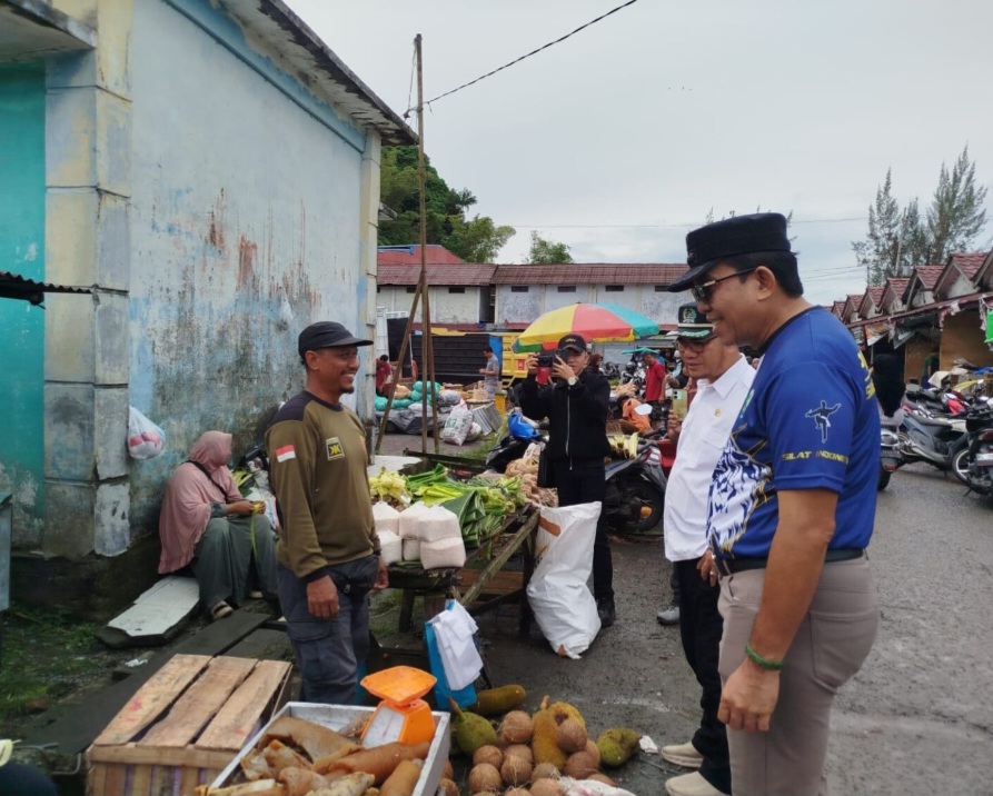 Jelang Puasa Ramdhan, Bupati Simeulue Tinjau Pasar Tradisional