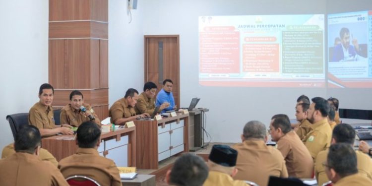 Sekda Aceh Tekankan Disiplin dan Sinkronisasi dalam Rapim Percepatan APBA 2026