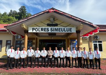 Berhasil Ungkap Pencurian Emas, 18 Polisi Simeulue Terima Penghargaan