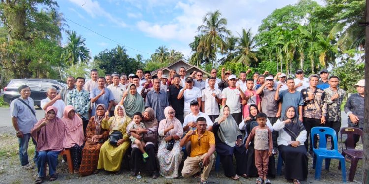 Hadiri Pertemuan Paguyuban Teupah Timur, Warga Taruh Harapan ke Iskandar DPRA