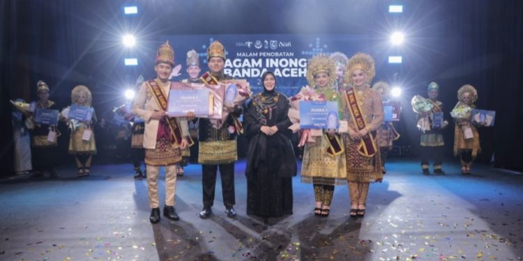 Illiza Nobatkan Agam-Inong Duta Wisata Banda Aceh 2026